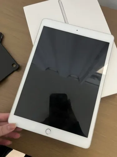 iPad 8th gen 32gb