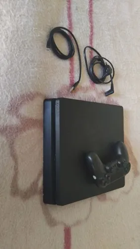 PS4 slim