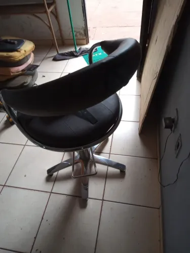 cadeira cabeleireiro funcionado perfeito