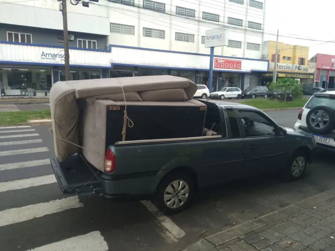 Faço serviços Fretes Pequenos