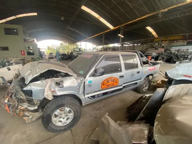 SUCATA Chevrolet S10 1998 Delux 2.5 4x4 diesel, somente para retirada de peças