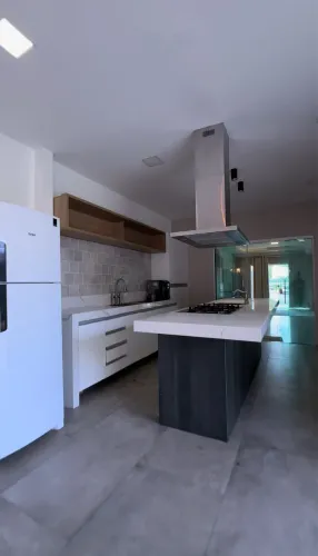 Alugo excelente casa no Cidade Jardim 2