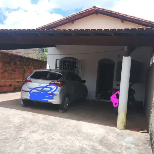 Oportunidade Uma Casa mais 2 kitnets de lote 300 m2 bairro Maracana