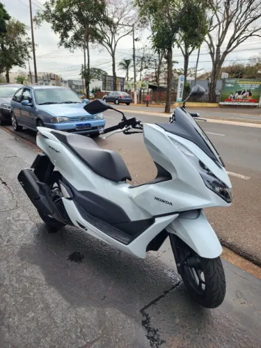 HONDA PCX 160 - 2024 MOTO SUPER NOVA - UNICO DONO.