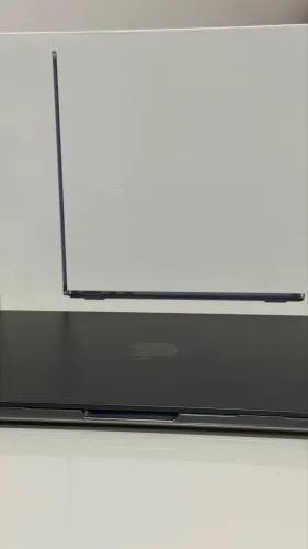 MacBook Air M3 | 256GB/8GB RAM