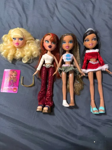 Lote Bratz - meygan PNP OG - yasmin celebratzion- Yasmin holiday - cloe hello kitty