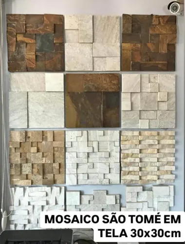 Mosaicos Basalto ou São Tomé telados em Placas 30x30 cm