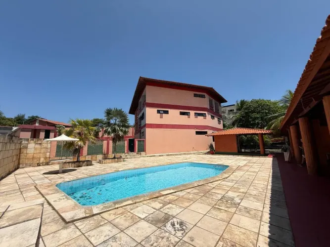 Casa triplex disponível para venda na praia do icaraí-caucaia
