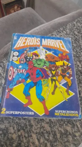 Álbum  figurinhas - Herois Marvel em Ação - 1986 -  original completo