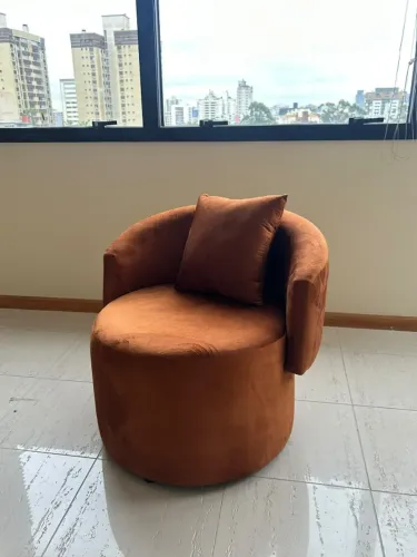 Poltrona orgânica moderna suede laranja 