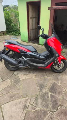 Moto Nmax 2023