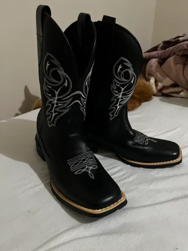 Botina Cowboy 41 ~ 42 NOVA