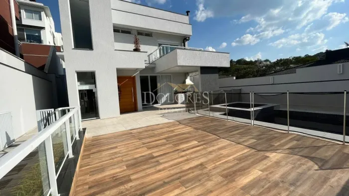 LOCAÇÃO: CASA R$ 13.000,00 O PACOTE NO CONDOMÍNIO ARUÃ LAGOS MOGI DAS CRUZES É COM A DOLOR
