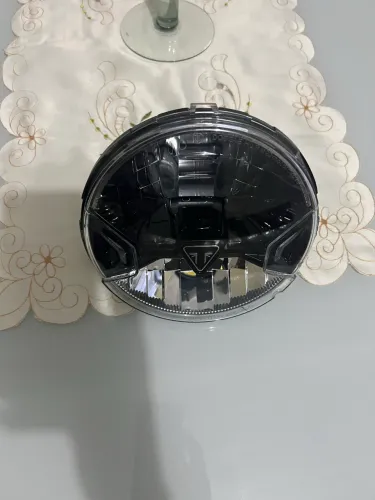 Farol trident 660 2025