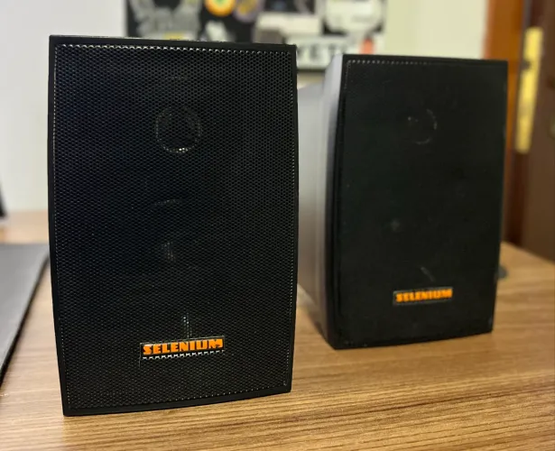 Par Caixas Som Ambiente JBL Selenium C321P 60W 8? Passiva com Suporte de Parede