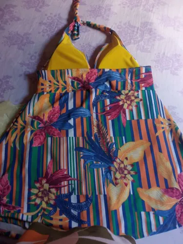 Maiô vestido floral
