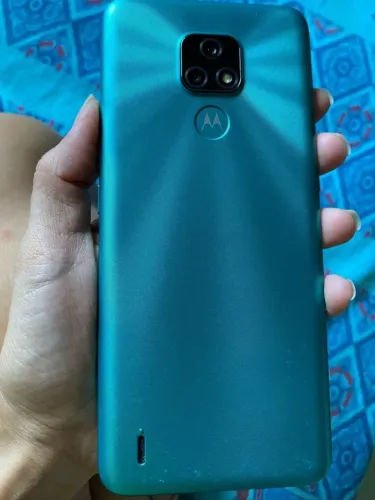 Vendo Moto E7 32GB de Memória