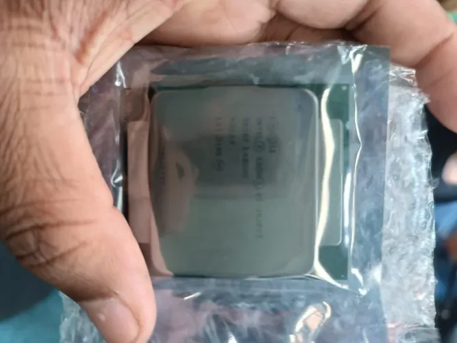 XEON E5 v2620 v3