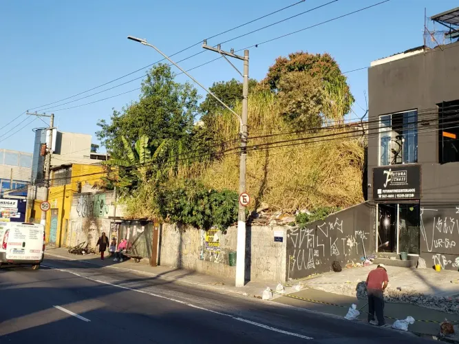 Terreno para venda tem 420 metros quadrados em Interlagos - São Paulo - SP