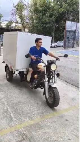 Motocar MCF 200 Triciclo de Carga Baú Fechado - Excelente para Entregas, Fretes e Comérc