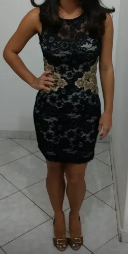 Vestido de festa de renda