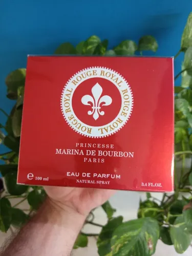 Princesse Marina de bourbon rouge Royal perfume paris feminino