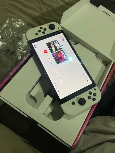 Nintendo Switch oled 64gb, completo em bom estado