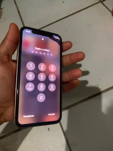 iPhone X montado no 13 pro max