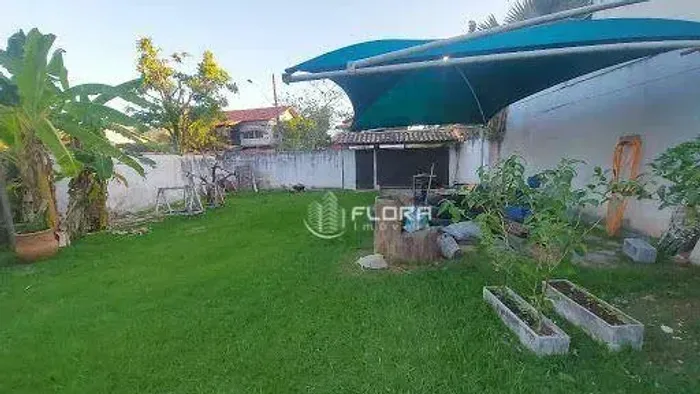 Terreno à venda, 242 m² por R$ 450.000,00 - Itaipu - Niterói/RJ