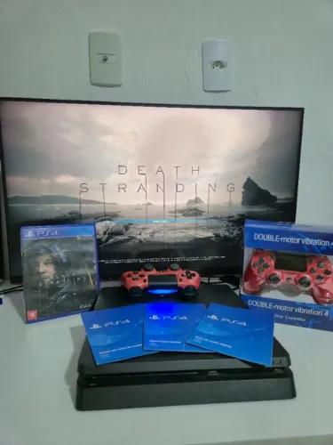 PS4 Slim 1TB Lacrado + 2 Controles + Death Stranding | 3 Meses de Garantia