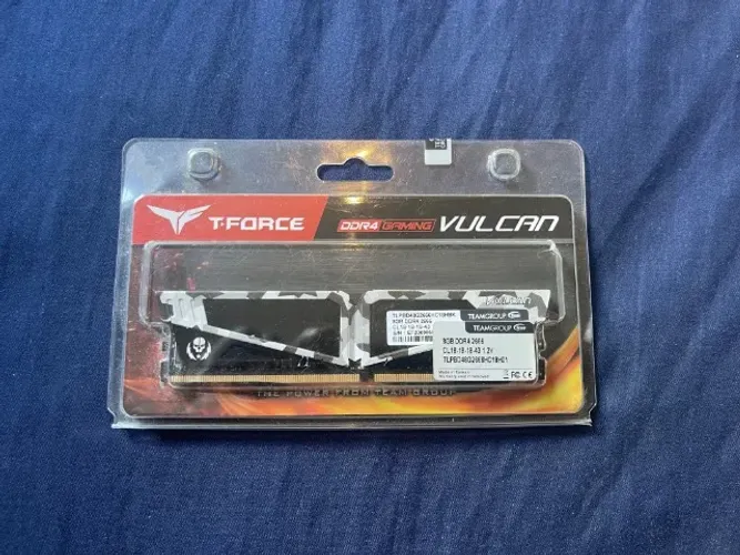 Memória Ddr4 De 8gb Da Team Group T-force Vulcan, Nova !!!