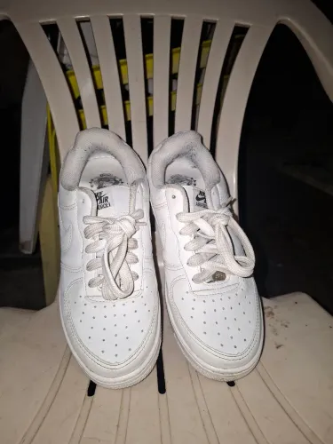 Nike Air Force 1 Branco (Tam 39)