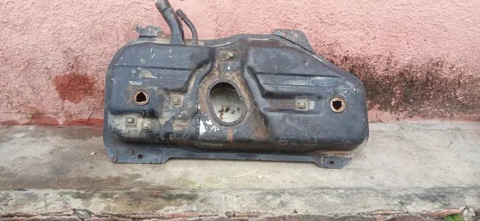 Tanque de combustível uno vivace 2014