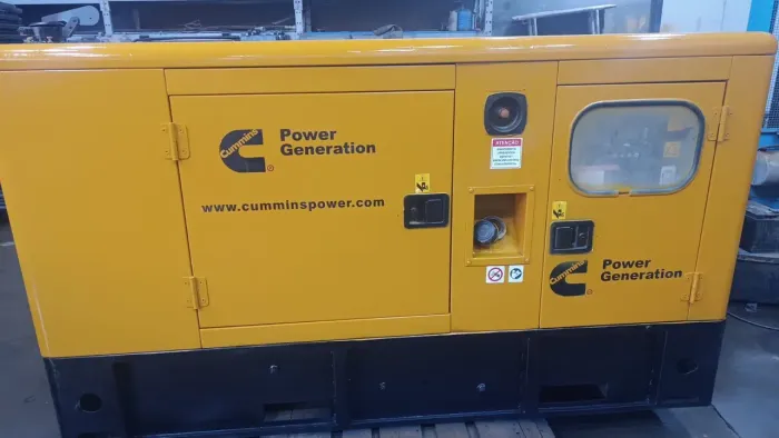 gerador 55 KVA cabinado Cummins
