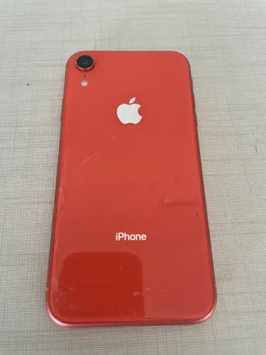 iPhone XR tela quebrada 