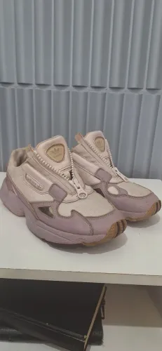 Tênis Adidas lilás Original 