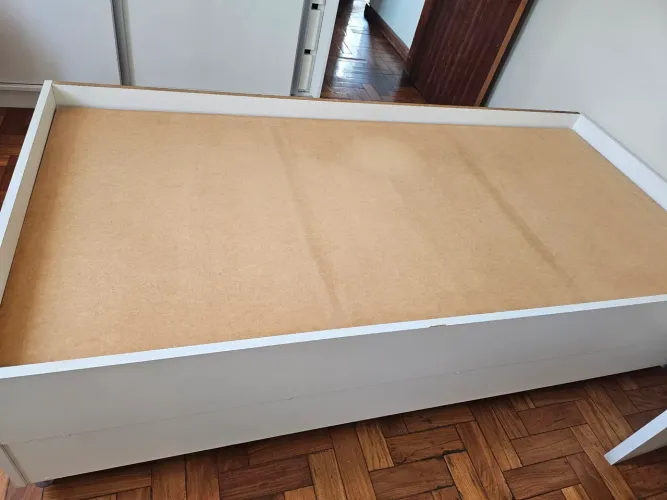 Cama box