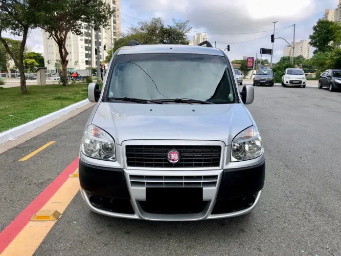 Fiat Doblo Essence 1.8 Flex 16V 5P 2015