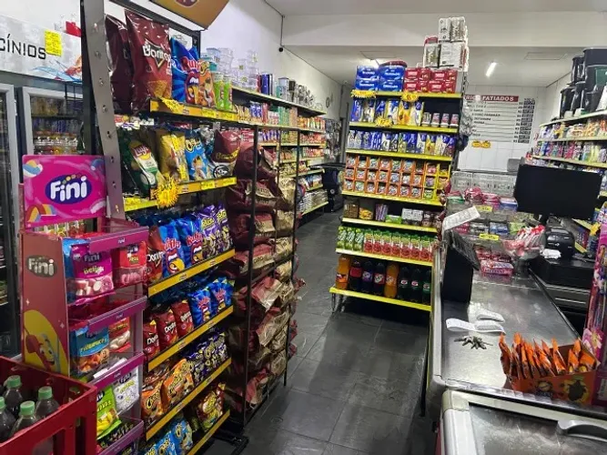 Mercadinho em funcionamento - Cidade Intercap, Taboão da Serra