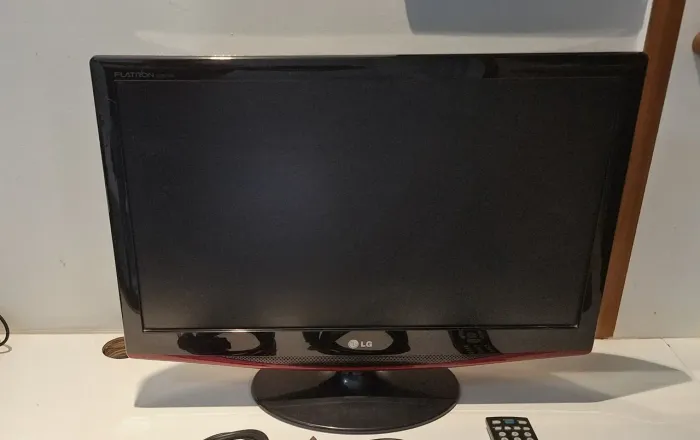 TV/Monitor LG Flatron 23 pol. M237WA-PM - Não Liga | Aproveite para Peças
