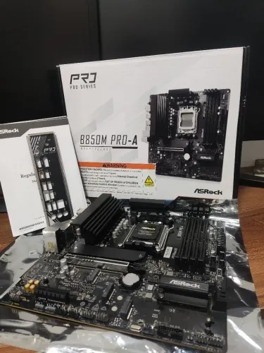 Placa Mãe ASRock B850M PRO-A, Chipset B850, AMD AM5, mATX, DDR5