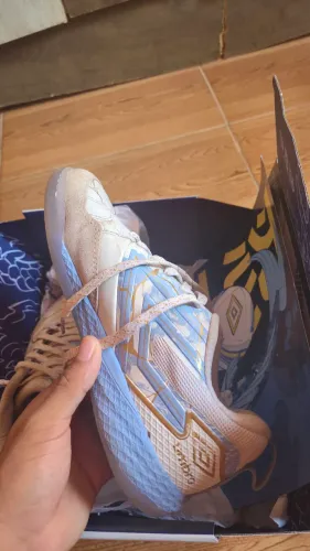 Umbro pro 5 bump kintsugi número 40