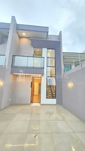 Casa Duplex à Venda na Alameda dos Pássaros, ao Lado do Shopping Conquista Sul
