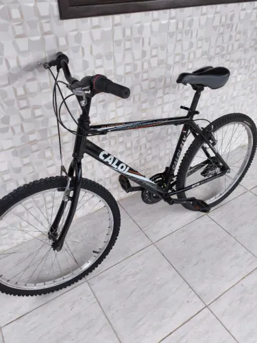 Bicicleta de alumínio aro 26 