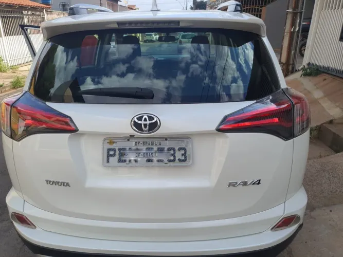 Toyota RAV4 2.0 4X2 16V Aut. 2018