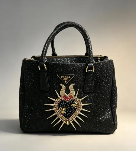 Bolsa Prada Premium Exclusiva - Coração Cravejado e Brilho Preto