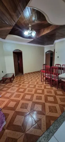 Aluga-se casa mobiliada 