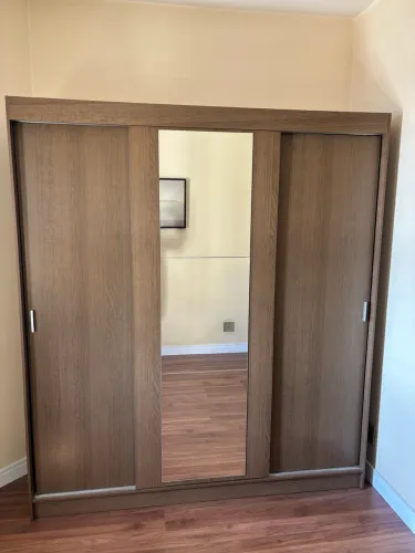 Vendo Guarda Roupa Novo