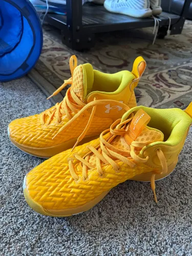 Under Armor HOVR