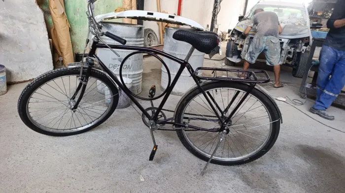 Vendo bicicleta Monark antiga toda perfeita só pegar e roda 